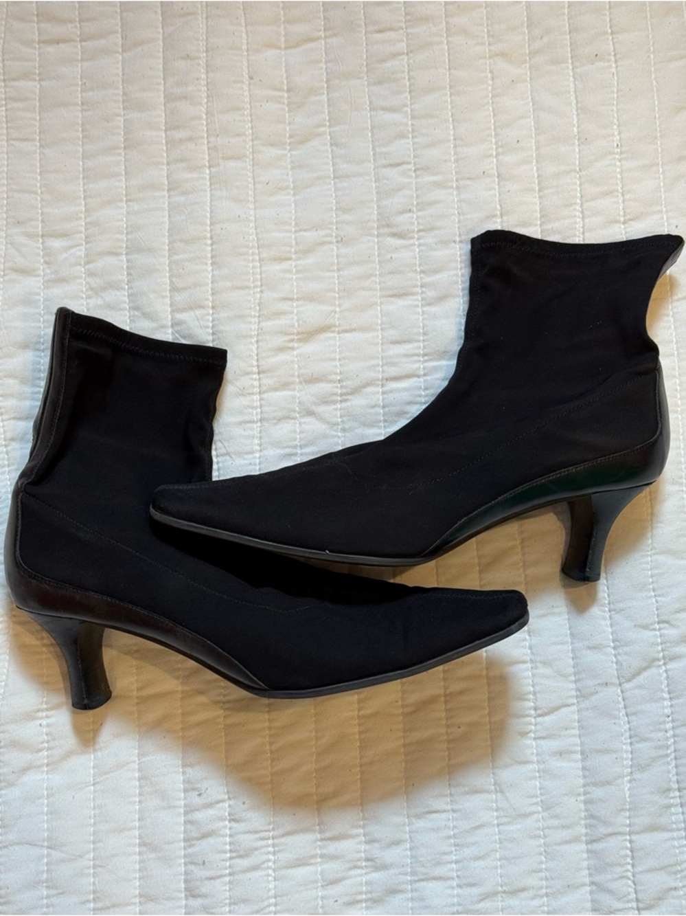 Circa Joan & David Black Stretch Ankle Bootie Heels Size 8 - Picture 3 of 6